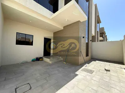 BRAND NEW / All MATER 3 BEDROOM / TV LOUNGE / HUGE PRIVATE GARDEN / PRIVATE ENTRANCE I PVT PARKING