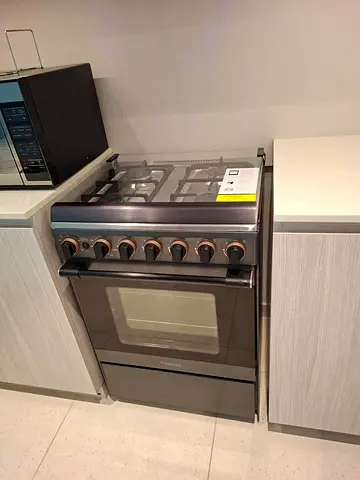 Toshiba 4 burner 60/60cm gas cokeer full heay duty