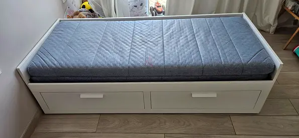 IKEA BRIMNES Daybed with 2 Storage Drawers  Mattresses – Excellent Condition