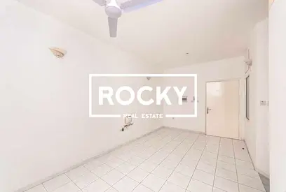 Studio Apt with Window A/C in Bur Dubai