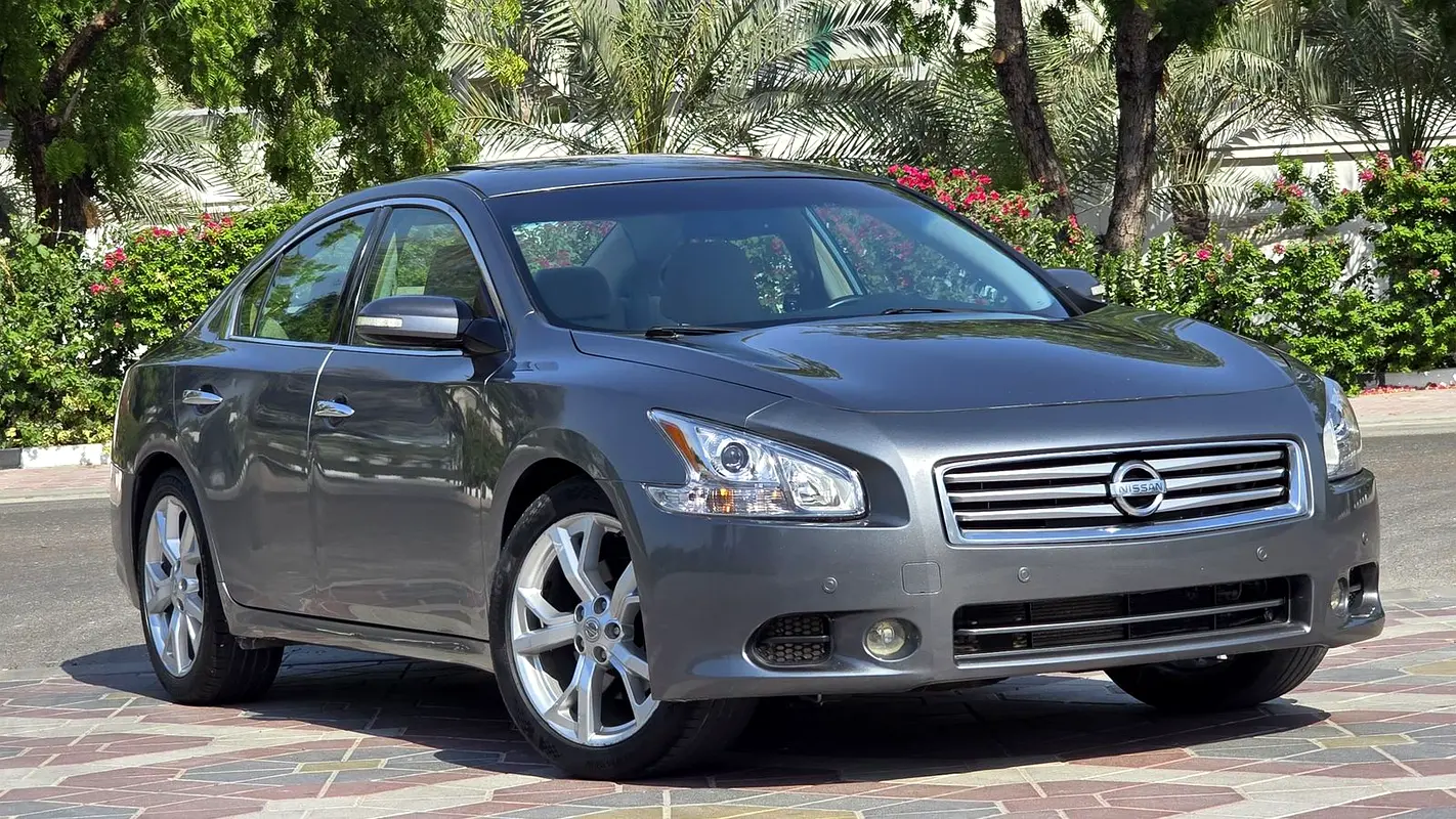 Nissan Maxima 2015 — photo 1 of 20