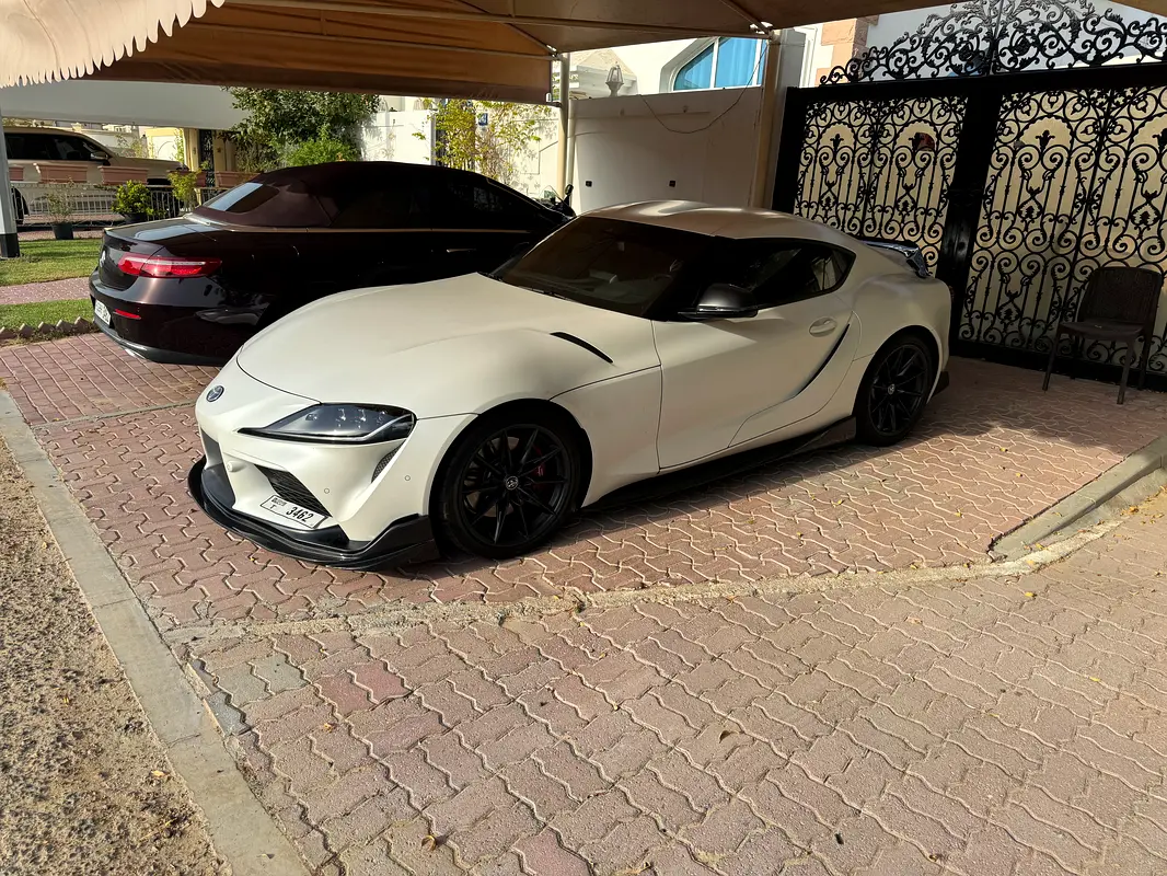 Toyota Supra 2024 — photo 1 of 4