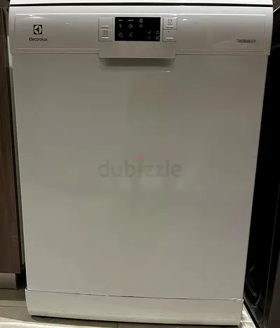 Electrolux Free-Standing Dishwasher (White) - Good Working Condition
