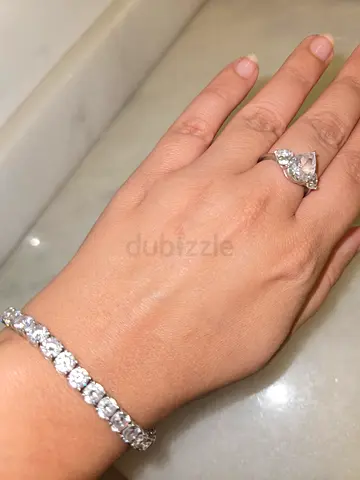 Tennis bracelet