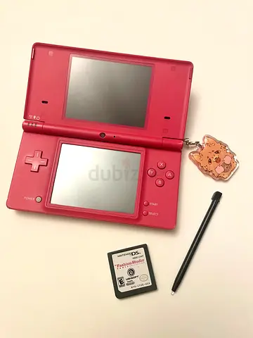 Nintendo DS Lite + Stylus and Game (Fashion Studio) - Pink ( CAN LOWER PRICE )