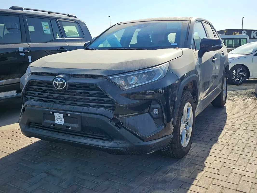 Toyota Rav 4 2025 — photo 1 of 18