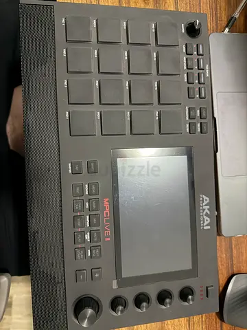 Akai mpc live 2
