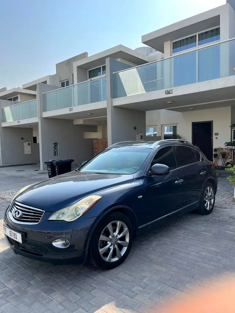 Infiniti EX35 2008 — photo 1 of 9