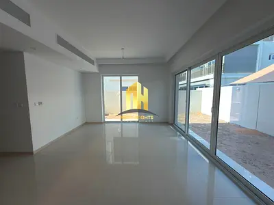 3 BR Townhouse SPCAIOUS | VACANT | WITH BEST AMMENITES