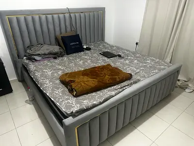 Bed and matress 200*200 extras king size   (Just 6 months old)