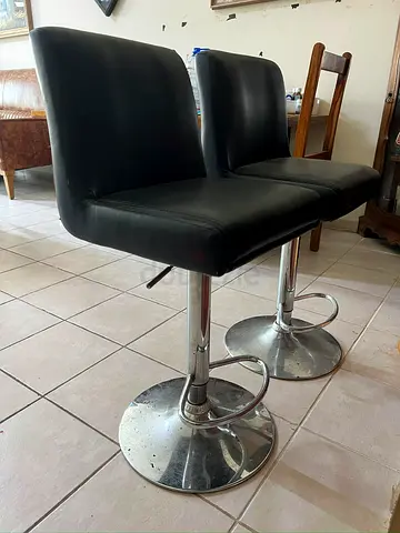 Counter Height Bar Stools – Set of 2 – Good Condition