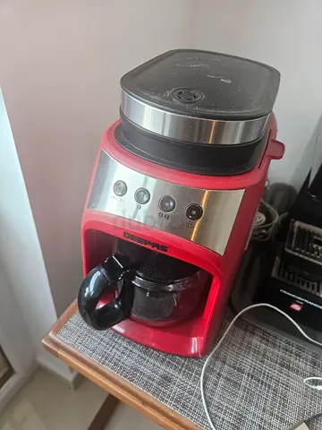 drip coffee with integrated bean grinder