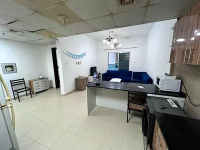 Master bedroom Two bathrooms Balcony with excellent views American-style kitchen Central air conditioning Free parking