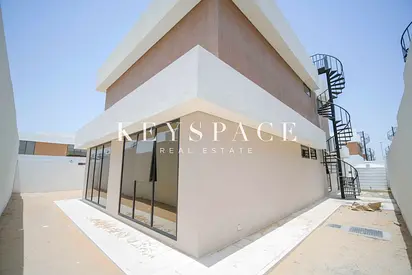 Elegant Design |  Ready 3-Bedroom Corner Villa  | One of the Largest Layouts | Golden Visa Eligible
