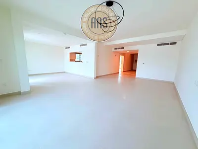 No commission Spacious 4bedroom villa with maid room in garden view villas Dubai