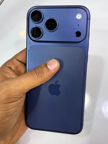 iPhone 17 Pro max 256 Deep Blue, Good Condition