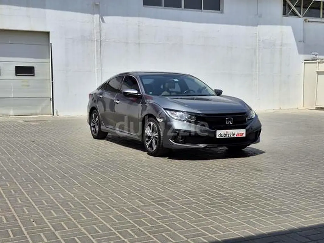 Honda Civic 2020 — photo 1 of 20