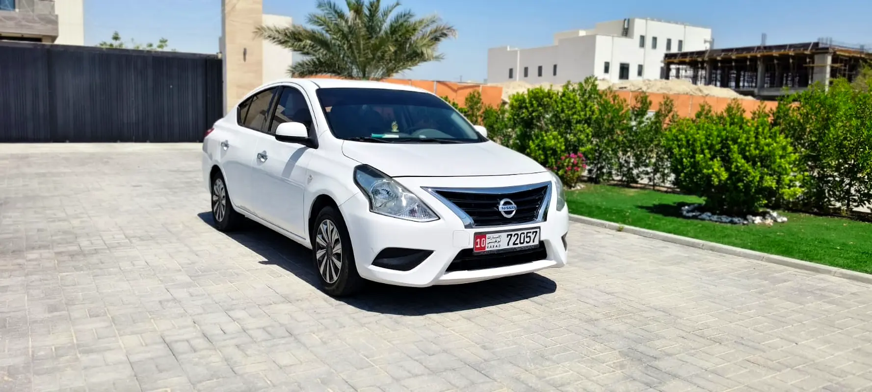 Nissan Sunny 2022 — photo 1 of 11