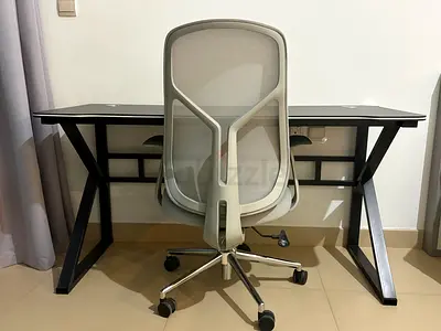 Modern Black Office Desk with Ergonomic Mesh Light Grey Chair - Very Good Condition