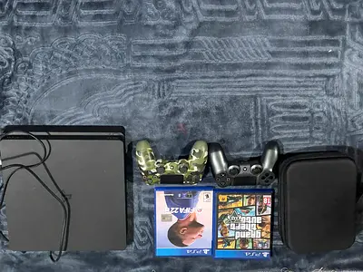 PlayStation 4 Slim bundle with 2 controllers and 2 games (GTA V, FIFA 22)