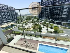 Luxurious and spacious studio apartment with fully fitted kitchen only 55k ready to move