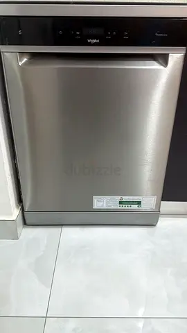 Whilpool Dishwasher  Model WFC3C33PFXUK  14 Placements in excellent conditions like new  Bought Dhs