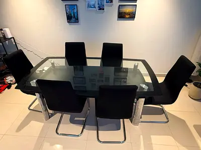 Dining table and 6 chairs