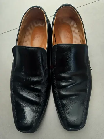 Mens leather shoes