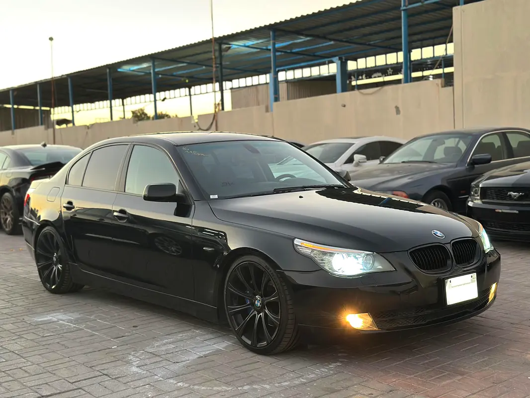 BMW 5-Series 2006 — photo 1 of 11