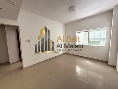 غرفة وصالة للإيجار | بدون تأمين | حمام واحد | خزائن حائط مدمجة