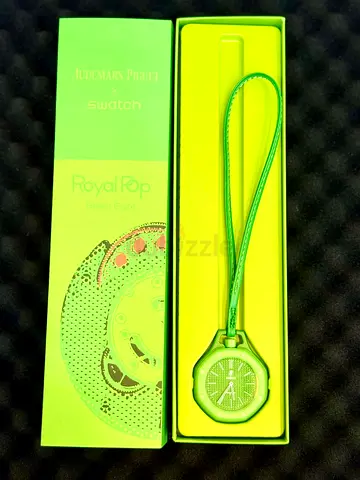 AP X SWATCH ROYAL POP WITH BOX