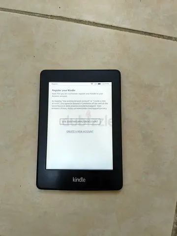 Amazon Kindle e-reader (good working condition) - black
