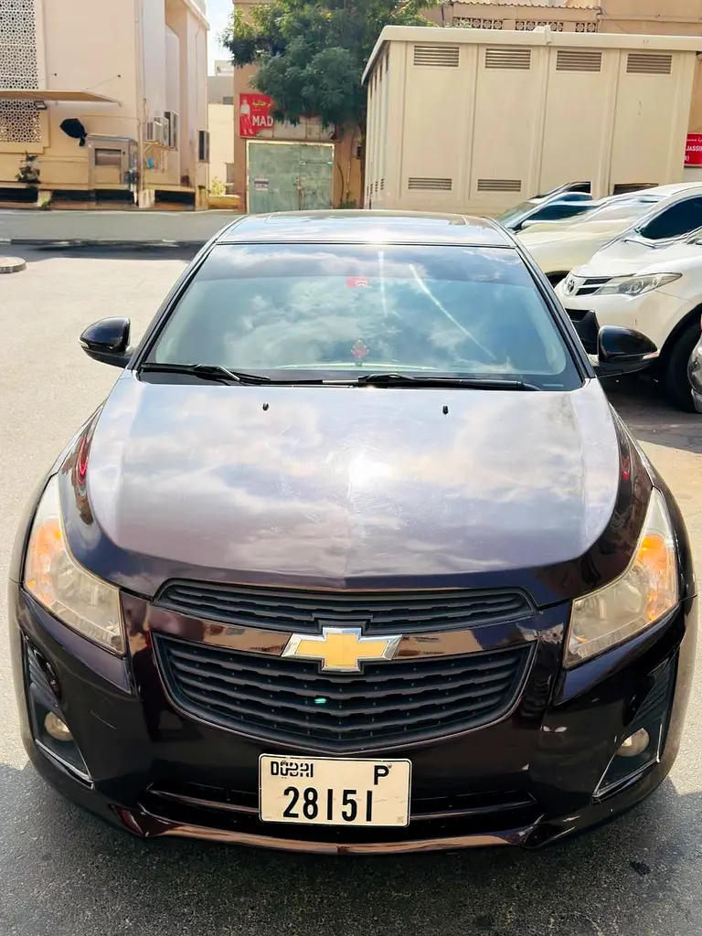 Chevrolet Cruze 2014 — photo 1 of 7