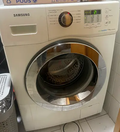Samsung front-load washing machine 7kg - Eco bubble technology - good working condition