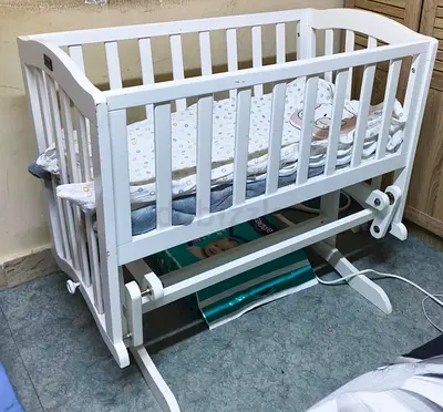 Giggles Wooden Gliding Cradle in white,
