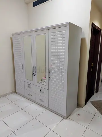 Brand New White 4-Door Wardrobe with Mirrors and Drawers For Sale