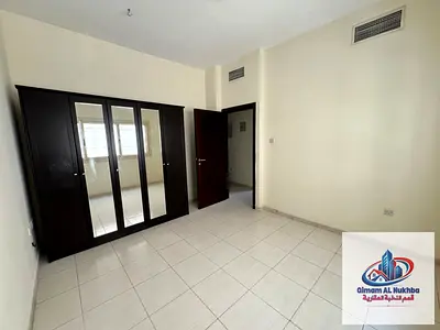 أجمل غرفة وصالة فى الشارقة منطقة النباعة تكييف وغاز مركزى - مساحة واسعة مناسبة للعائلات -قريبة من جميع الخدمات والمرافق