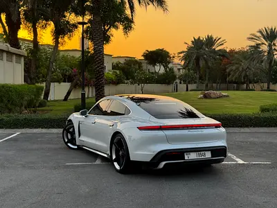 2021 Porsche TAYCAN 照片 6