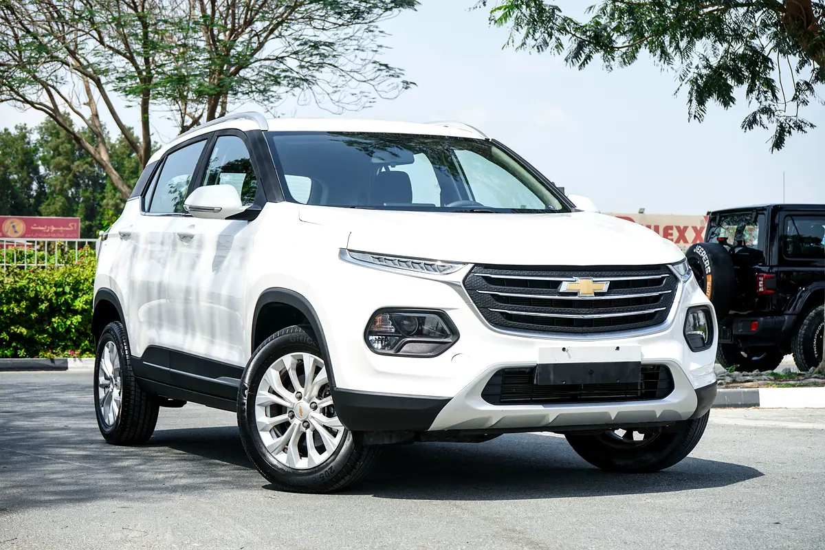 Chevrolet Groove 2022 — photo 1 of 16