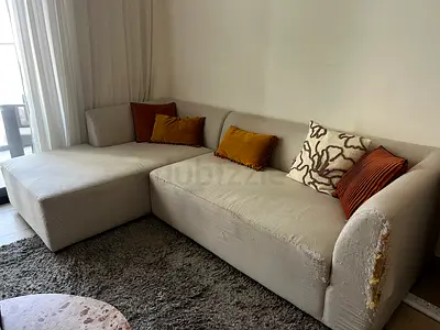 L-shape Sofa to be re-upholstered L260 x D130 cm