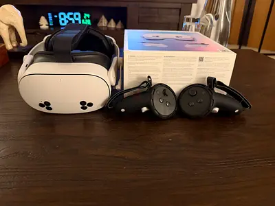 Meta Quest 3S – Like New | Premium Accessories Included