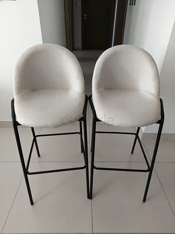 Set of 2 Modern White Fabric Bar Stools with Black Metal Frame