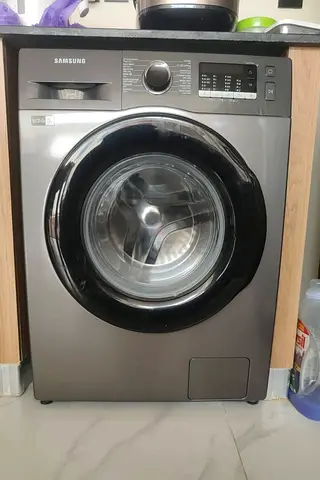Samsung 8kg washing machine ecobubble latest model excellent