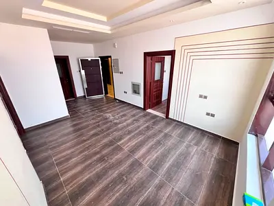 شقة جديدة تاني ساكن _ تشطيب سوبر كلاس A _ مساحه كبيره _ سستم دخول بالكارد _ خزائن بالحائط _ موقع مميز خلف مركز دلتا وقريب جميع الخدمات _ سهل المخرج لد