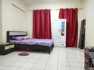 Family or executive bachelor fully furnished room available