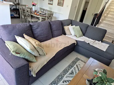 L shap sofa as new ( hones r us)