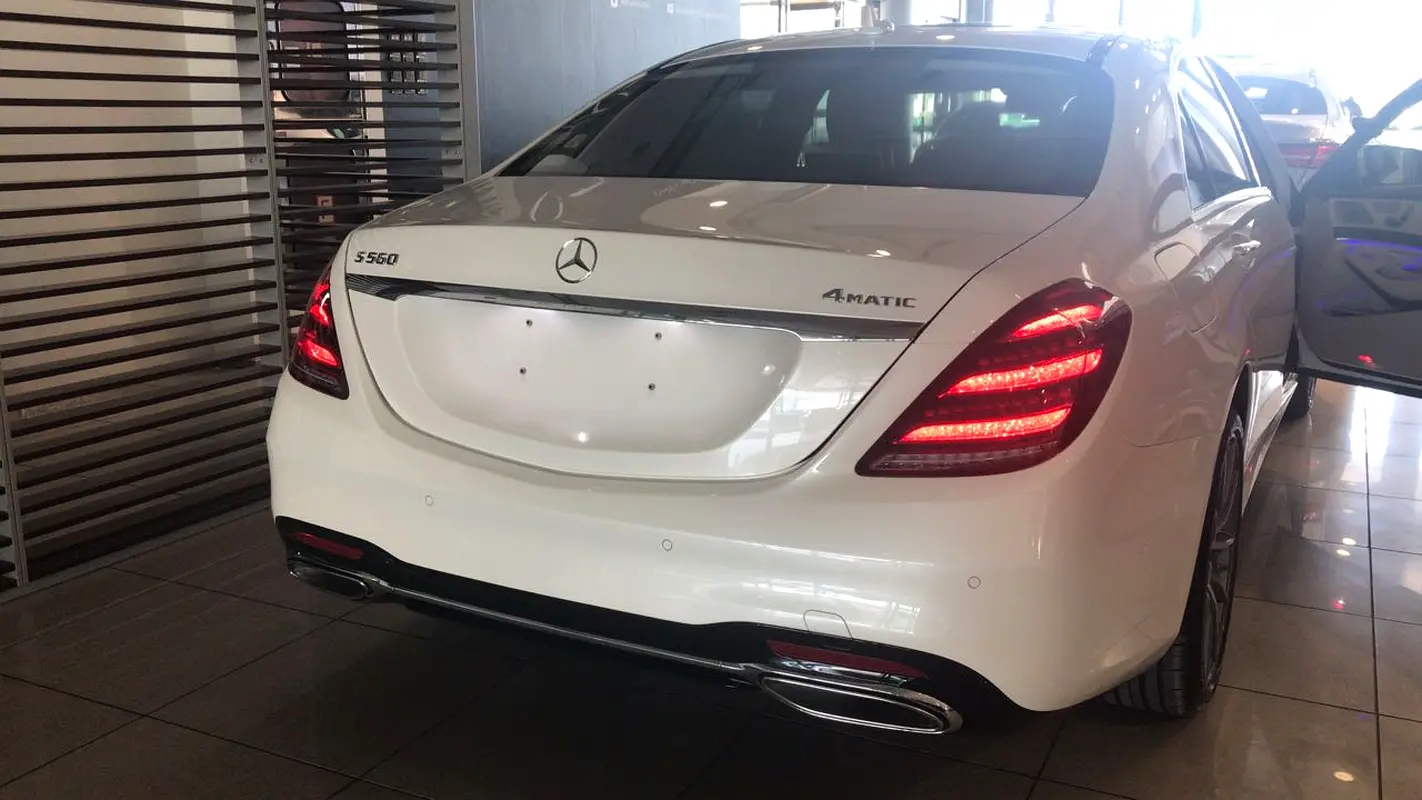 Mercedes-Benz S-Class 2018 — photo 1 of 6