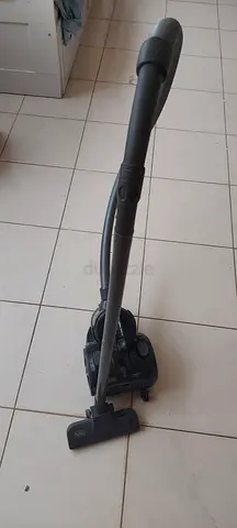 Black and Decker 1480W Vacuum Cleaner - Good Working Condition