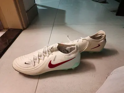 White Nike Football Boots with Red Swoosh - Size (please check)
