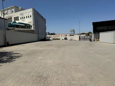 Vehicles Parking Space Available in Rashidiya Umm Ramool Area